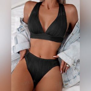 Criss cross, tie back bikini set